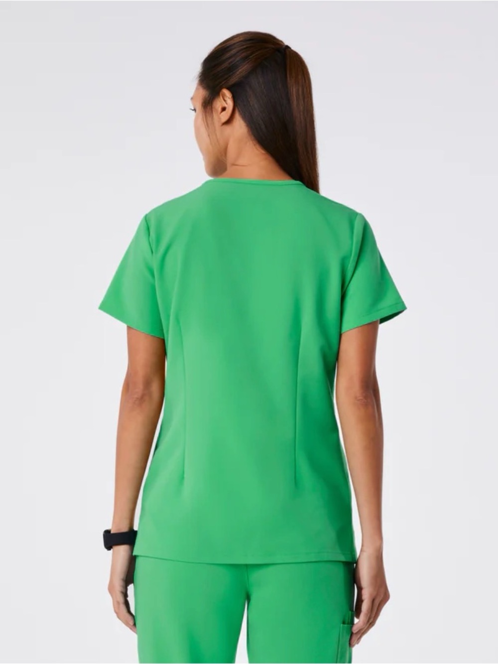 FIGS Casma Three-Pocket
Scrub Top™, M, Emerald Green - Picture 3 of 5